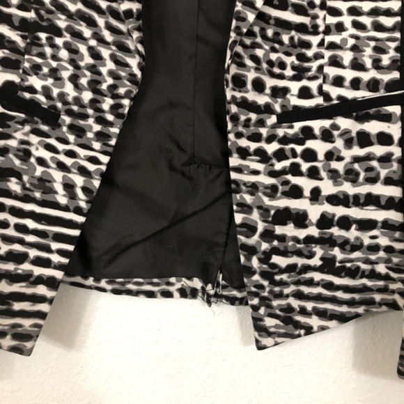 Calvin Klein black white colorblock‎ abstract print blazer size 2 brand new - Picture 4 of 16